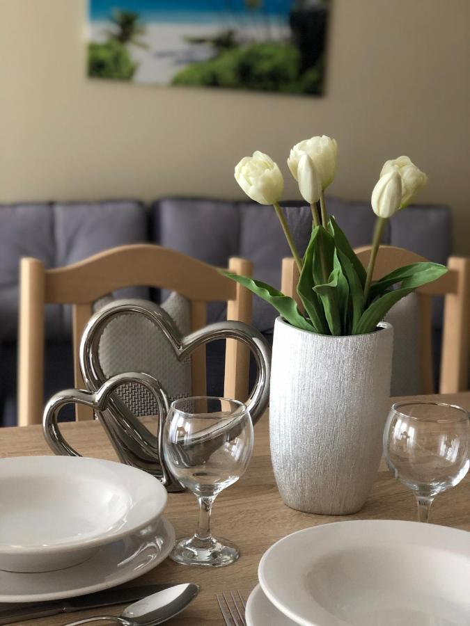 Alina Apartmanok Hajdúszoboszló Eksteriør billede