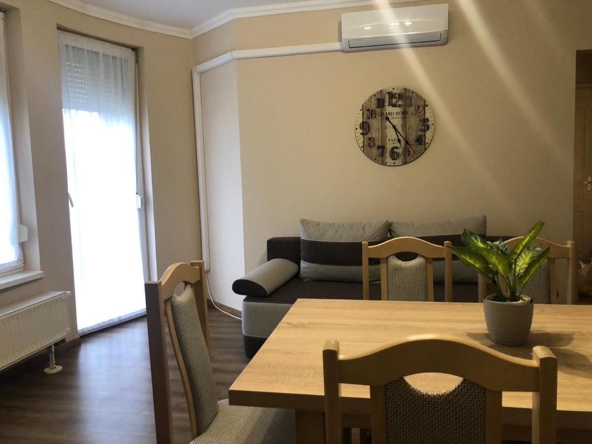 Alina Apartmanok Hajdúszoboszló Eksteriør billede