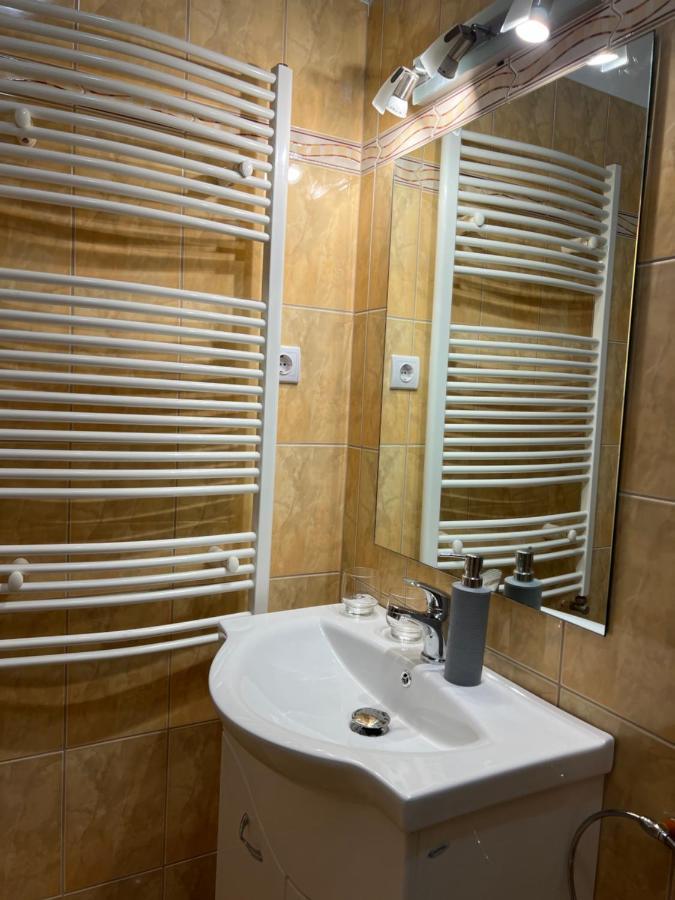 Alina Apartmanok Hajdúszoboszló Eksteriør billede