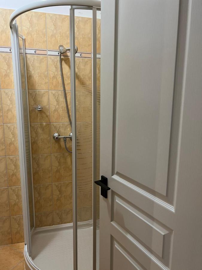 Alina Apartmanok Hajdúszoboszló Eksteriør billede